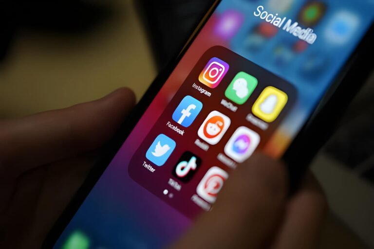 Social Media Service